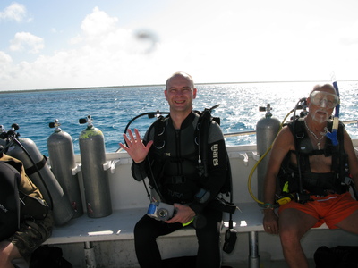 Dive > 2007 > 036 037 20071031 CozumelWed