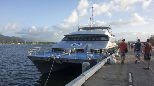 Dive > 2015 > 467 469 20150106 ChallengerBayCodhole