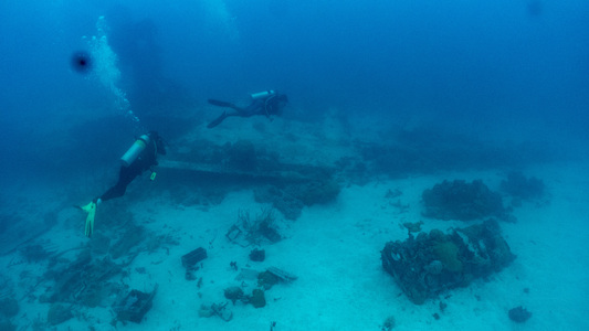 Dive > 2019 > 688 688 20190209 TrukFlyingBoat