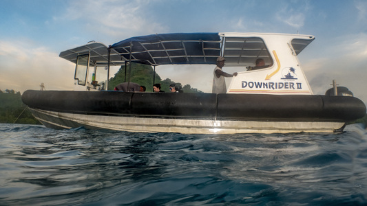 Dive > 2019 > 700 700 20190212 TrukEissenTugBoat