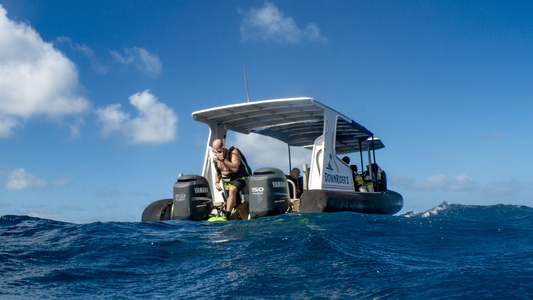 Dive > 2019 > 709 709 20190215 TrukRioDeJaneiro