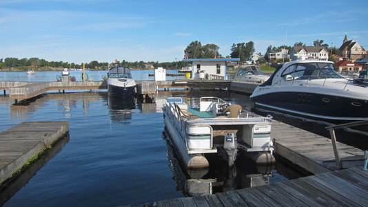 Dive > 2011 > 230 232 20110917 StLawrenceSat