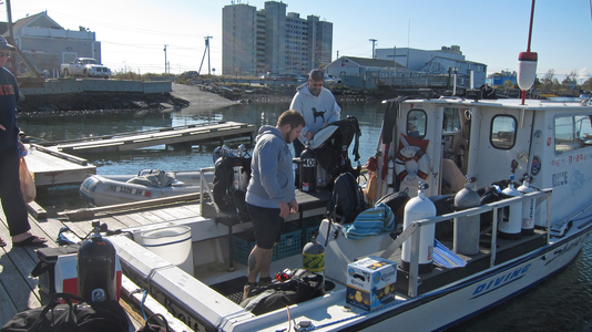 Dive > 2011 > 238 239 20111023 GraveLight