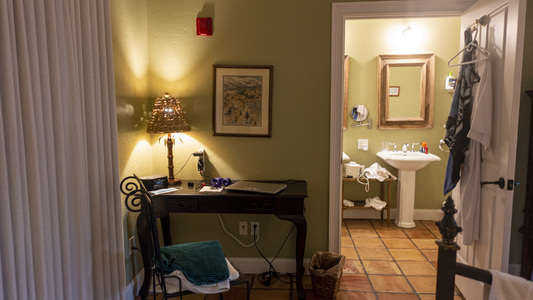 Dive > 2020 > 737 738 20200527 Larson