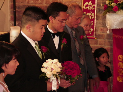 Family > 2005 > 200511 MinhLinh > images > DCIM > 111CANON