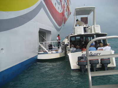 Family > 2007 > 200703 CruiseNorwegian > Dives