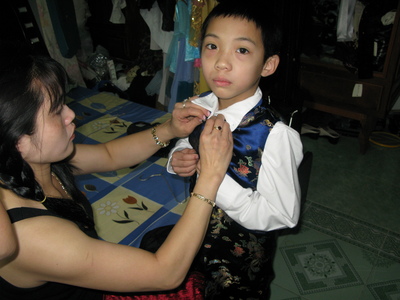 Family > 2008 > 200801 ThuyHaWedding1