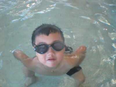 Family > 2010 > 20100925 BabySitSwimBike