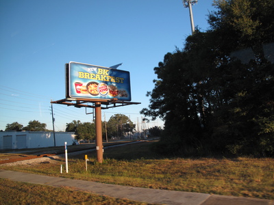 Family > 2010 > 20101019 NhiVisit 187CANON