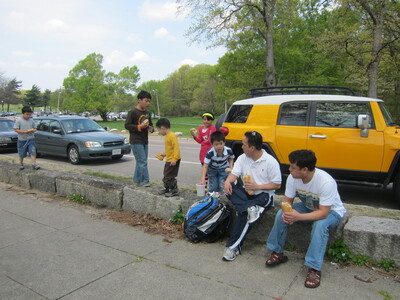 Family > 2011 > 20110507 FrankinZoo