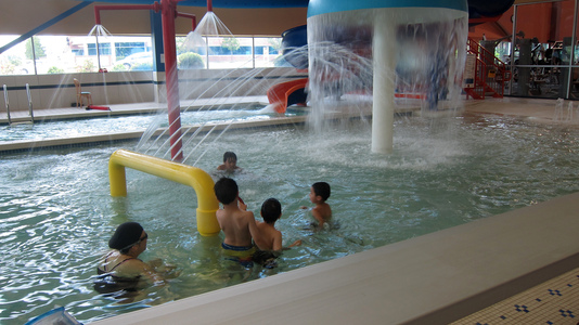 Family > 2011 > 20110710 SwimBike