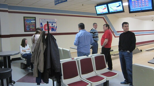Family > 2011 > 20110310 WorkBowling