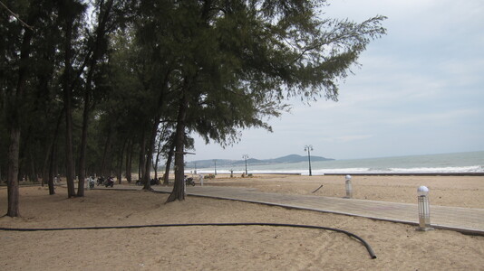 Family > 2011 > 20111226 PhanThietMon