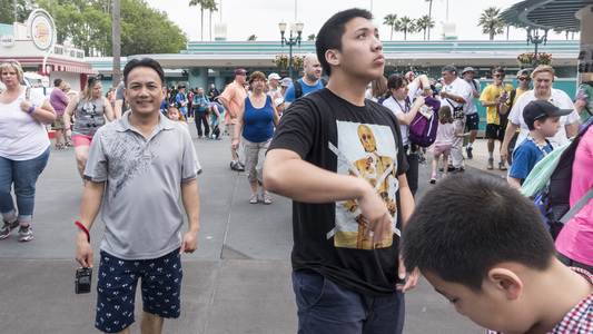 Family > 2017 > 20170403 DW MonHollywood