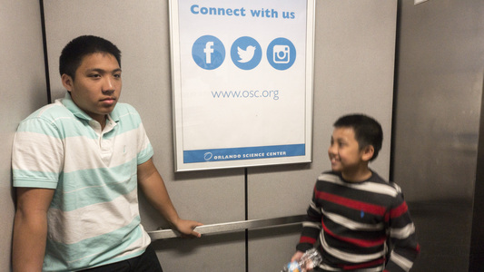 Family > 2017 > 20170407 DW FriScienceCenter