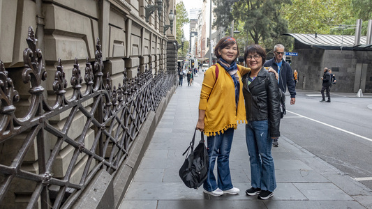 Family > 2019 > 20190428 AUMelbournTrain
