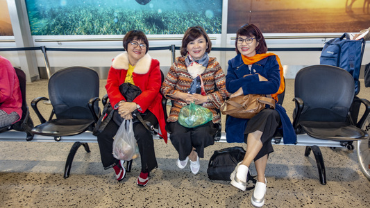 Family > 2019 > 20190430 AUSydneyOperahouse