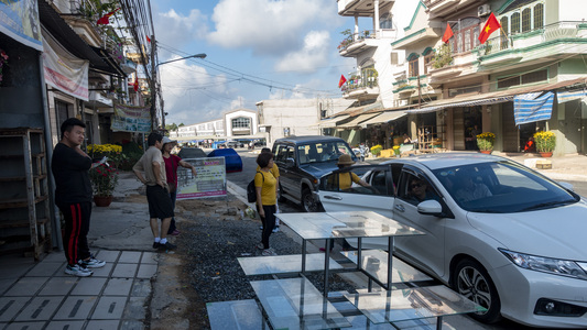 Family > 2020 > 20200125 NuiThiVai