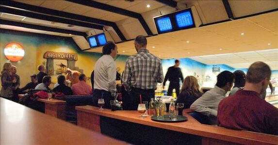 Friends > 19960101 Philips > EVENT PICTURES > Bowling PRP Celebration 3 10 11 > Best