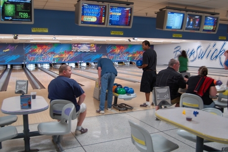 Friends > 19960101 Philips > EVENT PICTURES > Bowling PRP Celebration 3 10 11 > Melbourne