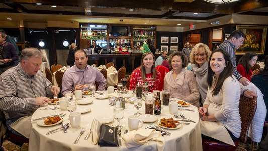 Friends > 20191218 PhilipsXmas