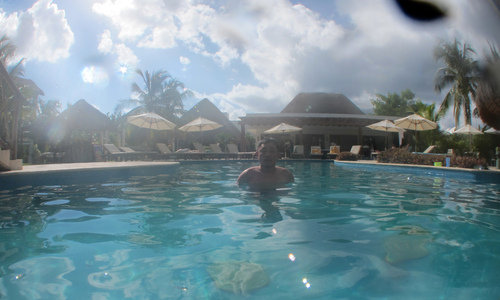 Friends > 20101101 Cozumel Mon